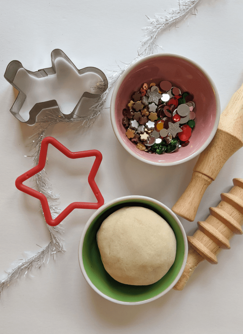 The EASIEST Christmas Playdough in under 10 Minutes